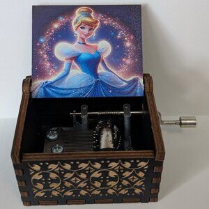 Hand Crank Music Box Cinderella